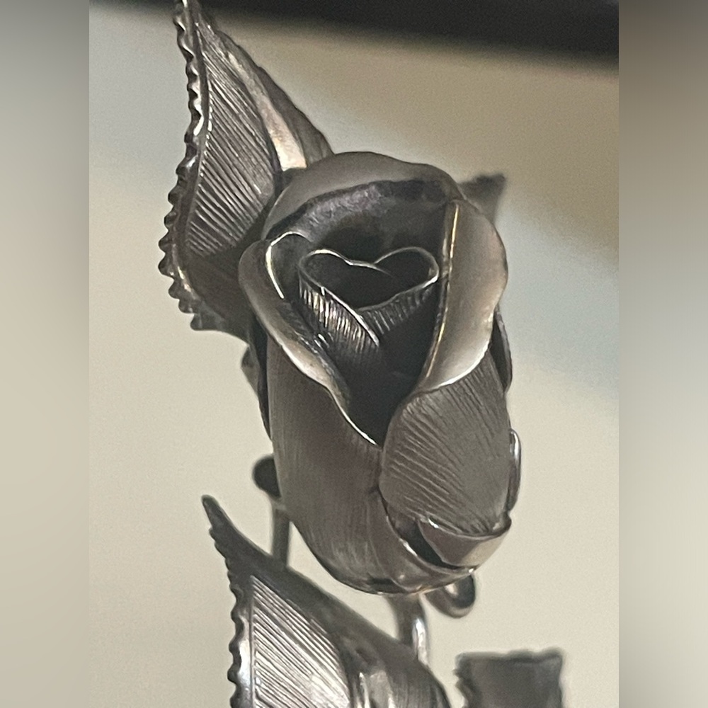 Giovanni Sterling Silver 5 leaf broach.